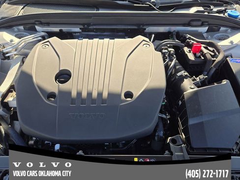 Certified 2025 Volvo V60 B5 Cross Country Plus image 30
