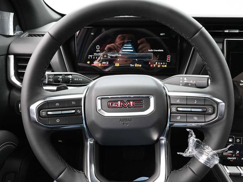 Used 2026 GMC Terrain Elevation w/ Elevation Premium Package AWD/4WD image 6