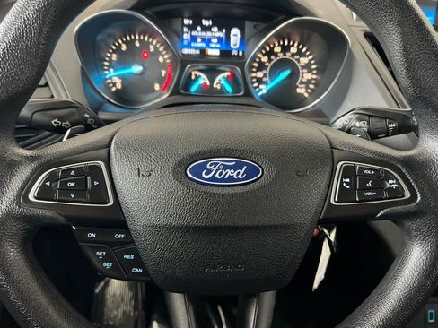 Used 2017 Ford Escape SE AWD/4WD image 23