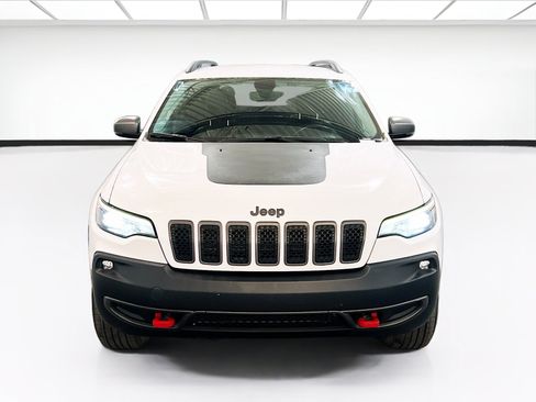 Used 2019 Jeep Cherokee Trailhawk w/ Trailer Tow Group AWD/4WD image 2