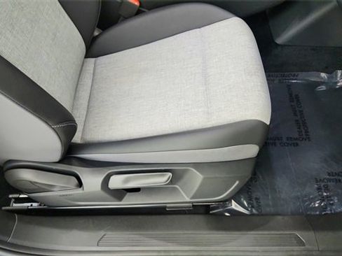 Used 2025 Volkswagen ID.4 Pro image 23