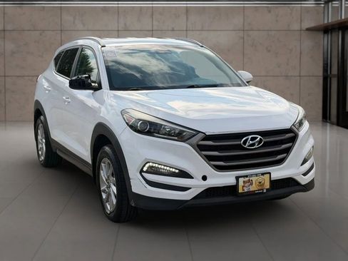Used 2016 Hyundai Tucson SE w/ Option Group 02 image 2