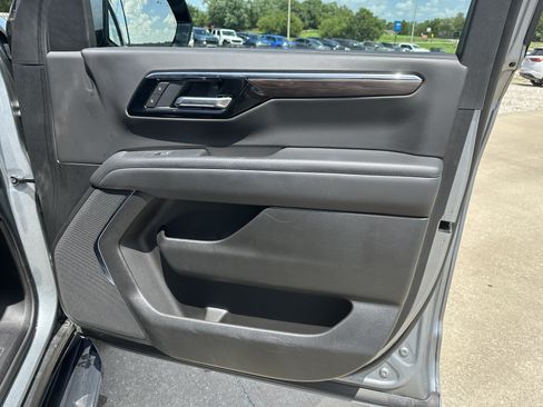 Certified 2025 Chevrolet Tahoe LT AWD/4WD image 31
