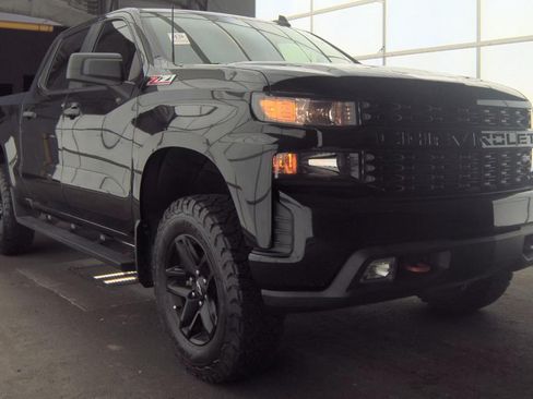 Used 2021 Chevrolet Silverado 1500 Custom Trail Boss w/ LPO, Dark Essentials Package AWD/4WD image 1