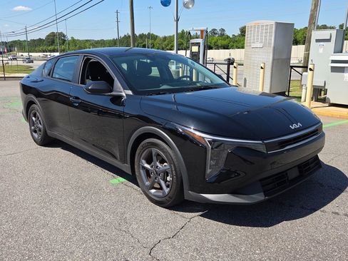 Used 2025 Kia K4 FWD image 1