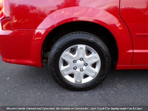 Used 2012 Dodge Grand Caravan SE image 51