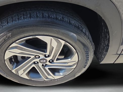 Used 2023 Hyundai Santa Fe SEL FWD image 9