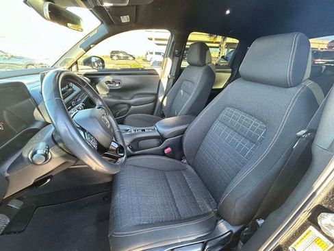 Certified 2024 Honda HR-V Sport image 11