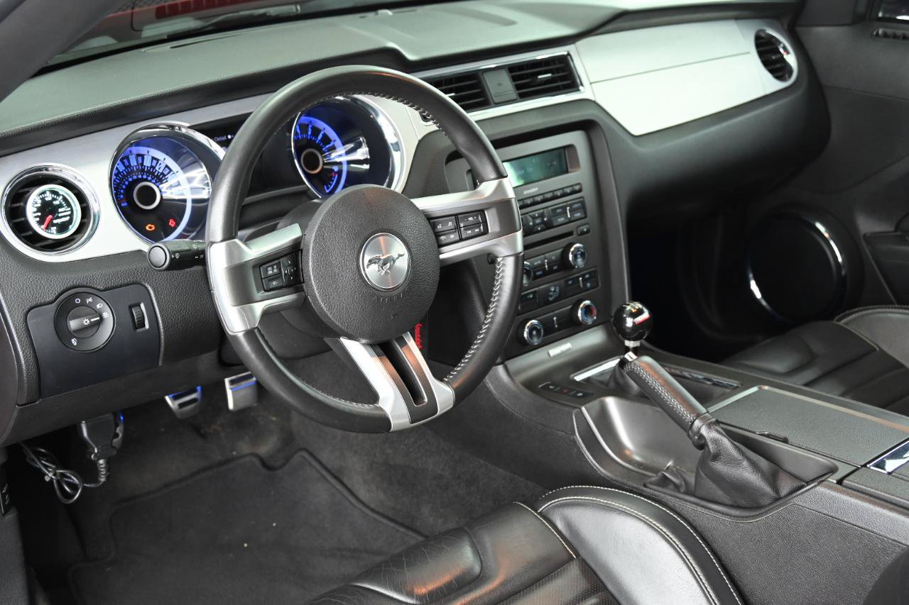 Used 2013 Ford Mustang GT Premium w/ Brembo Brake Pkg RWD image 23