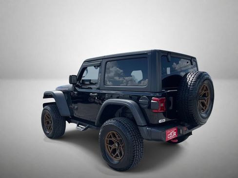 Used 2021 Jeep Wrangler Rubicon AWD/4WD image 5