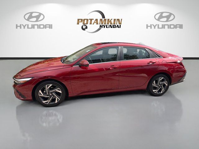 Certified 2025 Hyundai Elantra SEL FWD image 8