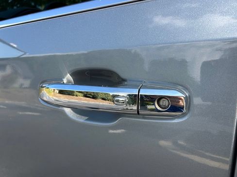 Used 2025 Chevrolet Silverado 1500 High Country w/ Technology Package RWD image 26
