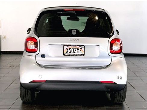 Used 2018 smart fortwo electric drive image 4