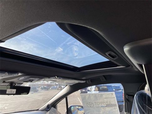 New 2026 Toyota Sienna Limited image 8