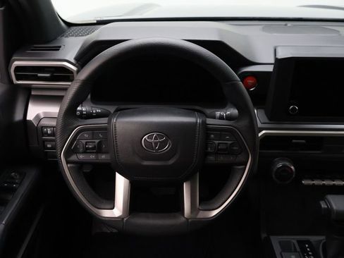 Certified 2025 Toyota Tacoma TRD Off-Road image 23