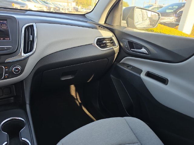 Used 2023 Chevrolet Equinox LS w/ LS Convenience Package FWD image 11
