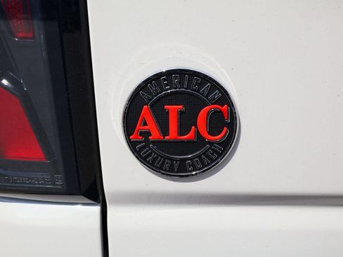 New 2026 GMC Sierra 2500 AT4 w/ Technology Package AWD/4WD image 15
