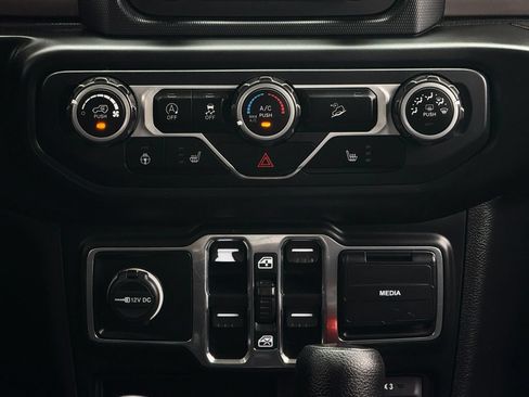 Used 2020 Jeep Wrangler Unlimited Sport AWD/4WD image 15