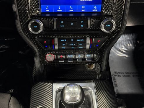Used 2020 Ford Mustang GT RWD image 3