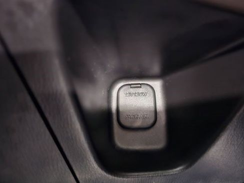 Used 2023 MAZDA CX-9 Signature image 33