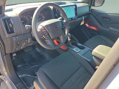 New 2026 Nissan Frontier PRO-4X w/ Pro-4x Convenience Package image 23