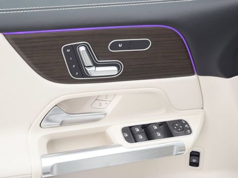 New 2026 Mercedes-Benz GLB 250 image 22