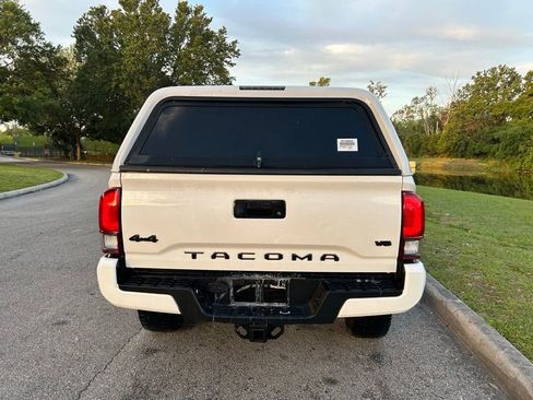 Used 2023 Toyota Tacoma SR AWD/4WD image 4