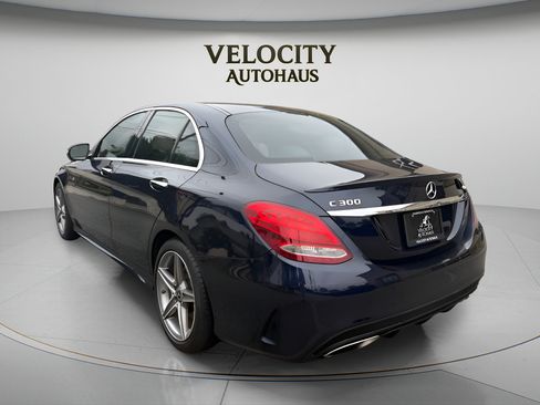 Used 2018 Mercedes-Benz C 300 4MATIC Sedan image 5