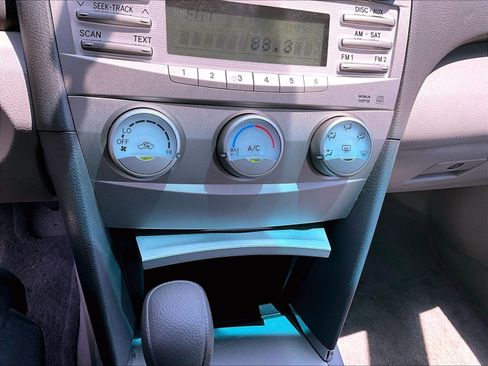 Used 2011 Toyota Camry LE w/ LE Extra-Value Pkg FWD image 15