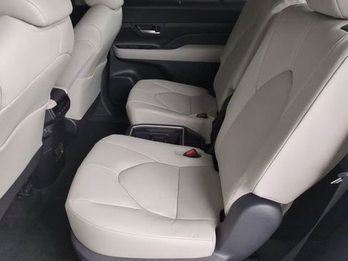 Certified 2026 Toyota Grand Highlander XLE image 26