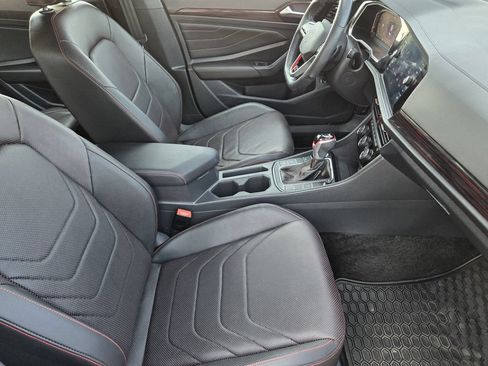Used 2024 Volkswagen Jetta GLI Autobahn FWD image 13