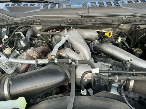 Used 2022 Ford F250 Lariat w/ Tremor Off-Road Package image 25