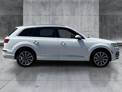Used 2019 Audi Q7 3.0T Premium Plus w/ Premium Plus Package AWD/4WD image 6