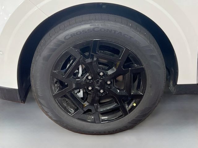 New 2027 Kia Carnival SX w/ Dark Edition Package FWD image 34