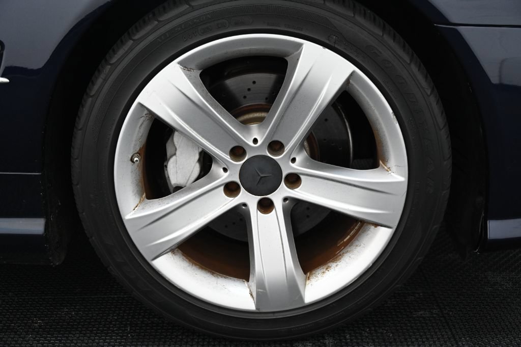 Used 2009 Mercedes-Benz SL 550 w/ Premium I Pkg image 34
