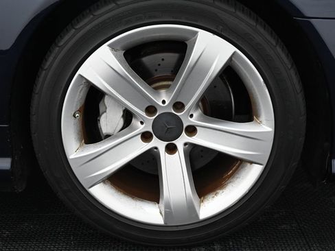 Used 2009 Mercedes-Benz SL 550 w/ Premium I Pkg image 34