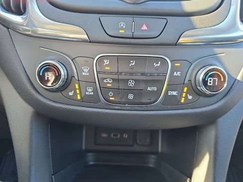 Used 2024 Chevrolet Equinox LT image 27