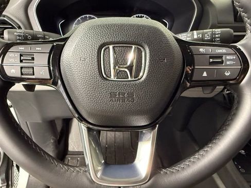 Used 2025 Honda Pilot EX-L image 18