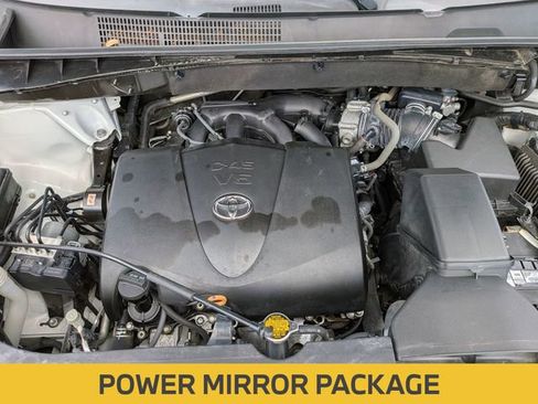 Used 2017 Toyota Highlander XLE image 22