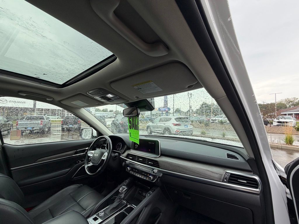 Used 2022 Kia Telluride SX FWD image 10