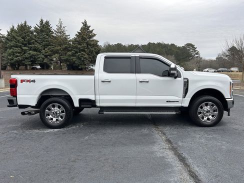 Used 2023 Ford F250 Lariat w/ Chrome Package image 27