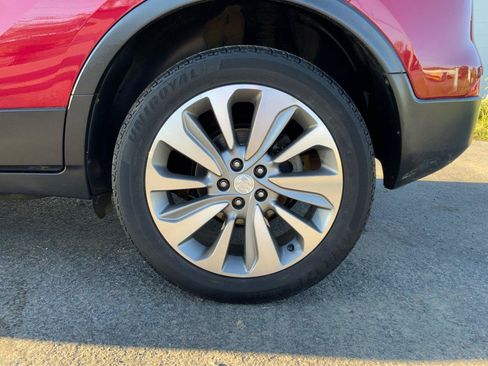 Used 2019 Buick Encore Preferred w/ Safety Package AWD/4WD image 28