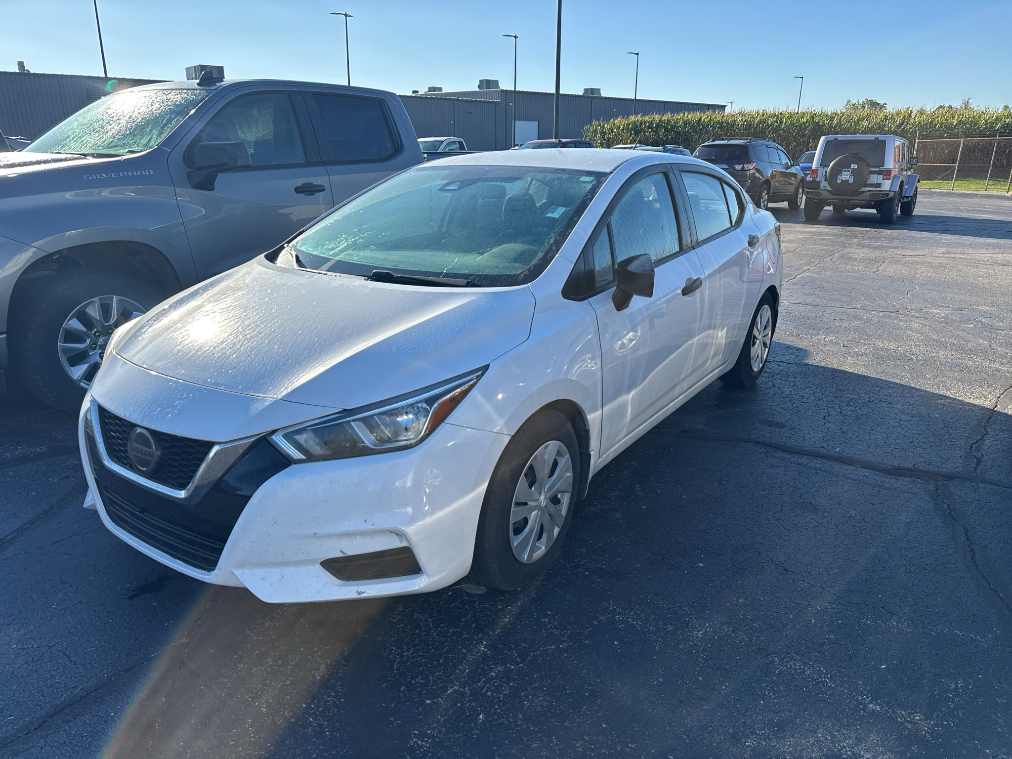Used 2020 Nissan Versa S FWD image 4