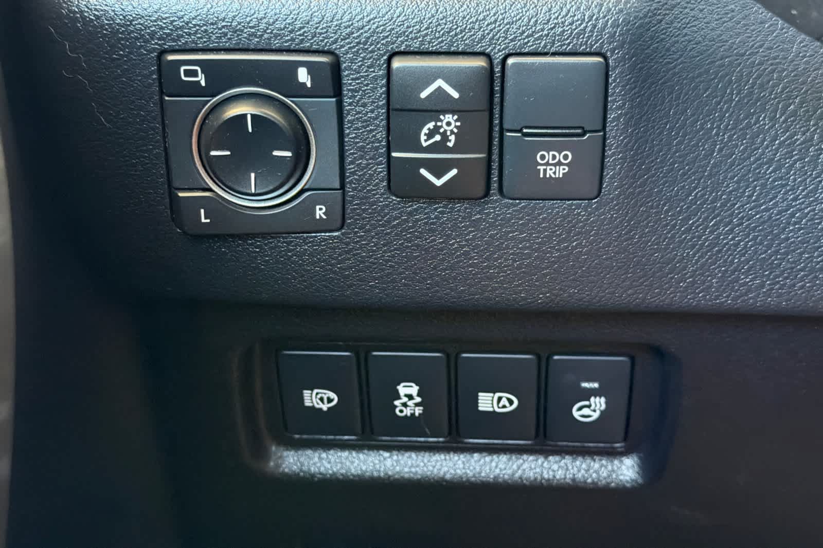 Certified 2023 Lexus GX 460 Premium w/ Premium Plus Package AWD/4WD image 31