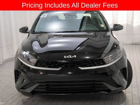 Certified 2023 Kia Forte LXS w/ LXS Technology Package FWD image 2