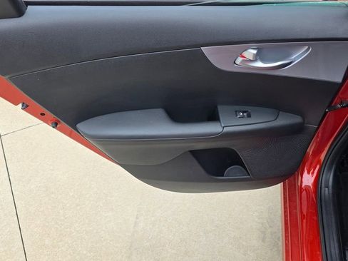 Used 2023 Kia Forte LXS image 21