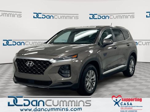 Used 2019 Hyundai Santa Fe SE FWD image 1