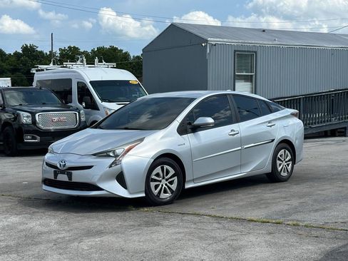 Used 2016 Toyota Prius Two w/ Protection Package FWD image 1