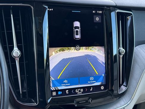 Certified 2023 Volvo XC60 B5 Plus image 24