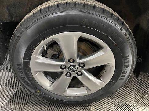 Used 2015 Toyota RAV4 XLE AWD/4WD image 14